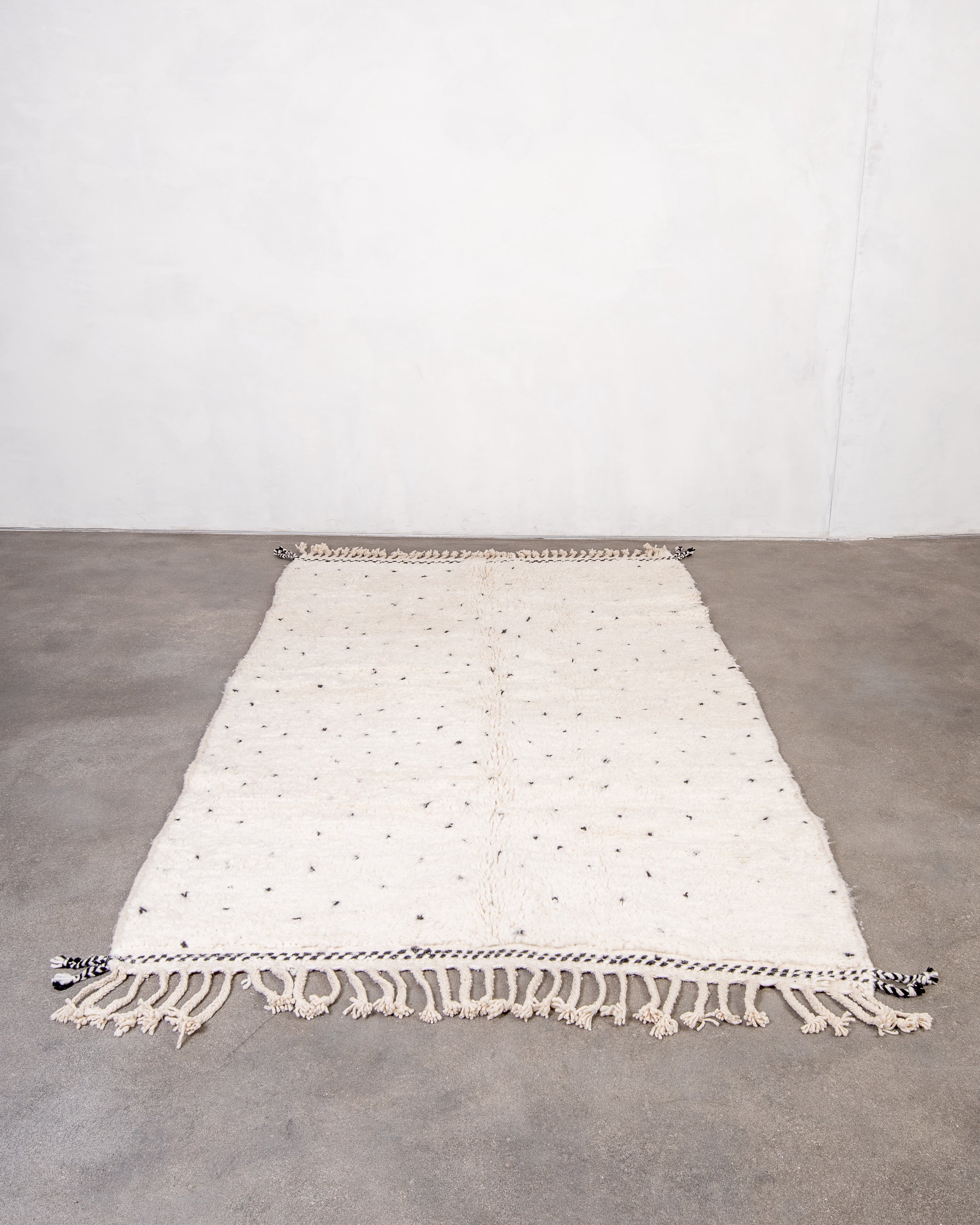 Modern designer handcrafted Berber rug from morocco Beniourain with beautiful colors and patterns